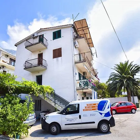 Zorka Apartment Makarska