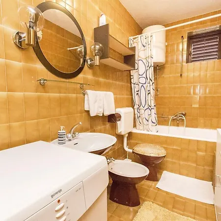 Zorka Apartment Makarska
